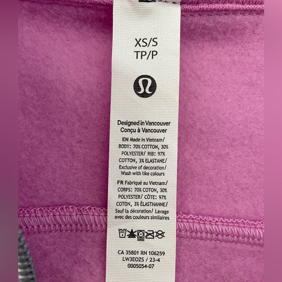 Lululemon full zip semi cropped hoodie. Size xs-sm. - Picture 7 of 9